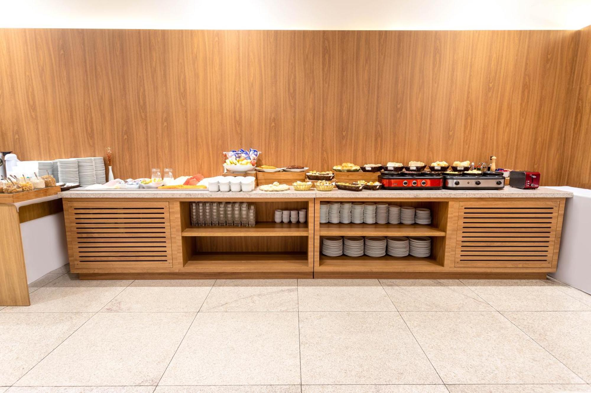 Hotel Ramada By Wyndham Alvorada Brasilia